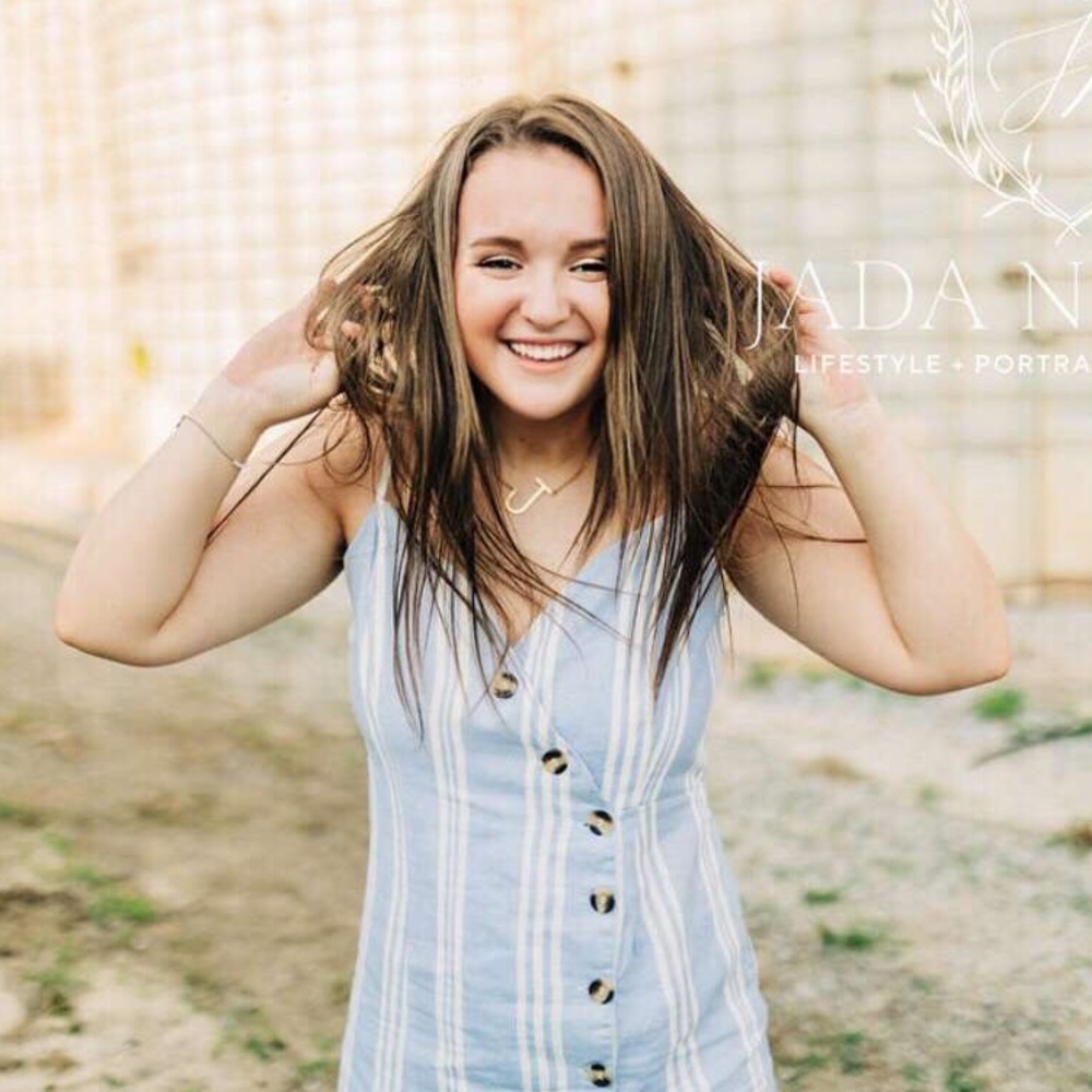 🌸 ABOUT ME & CLOSET DETAILS - Picture 5 of 8